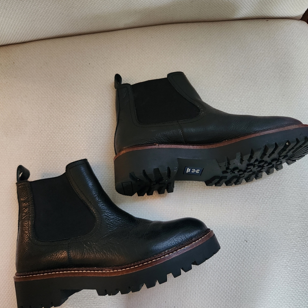 Caslon Miller Black Leather Chelsea Waterproof  Boots